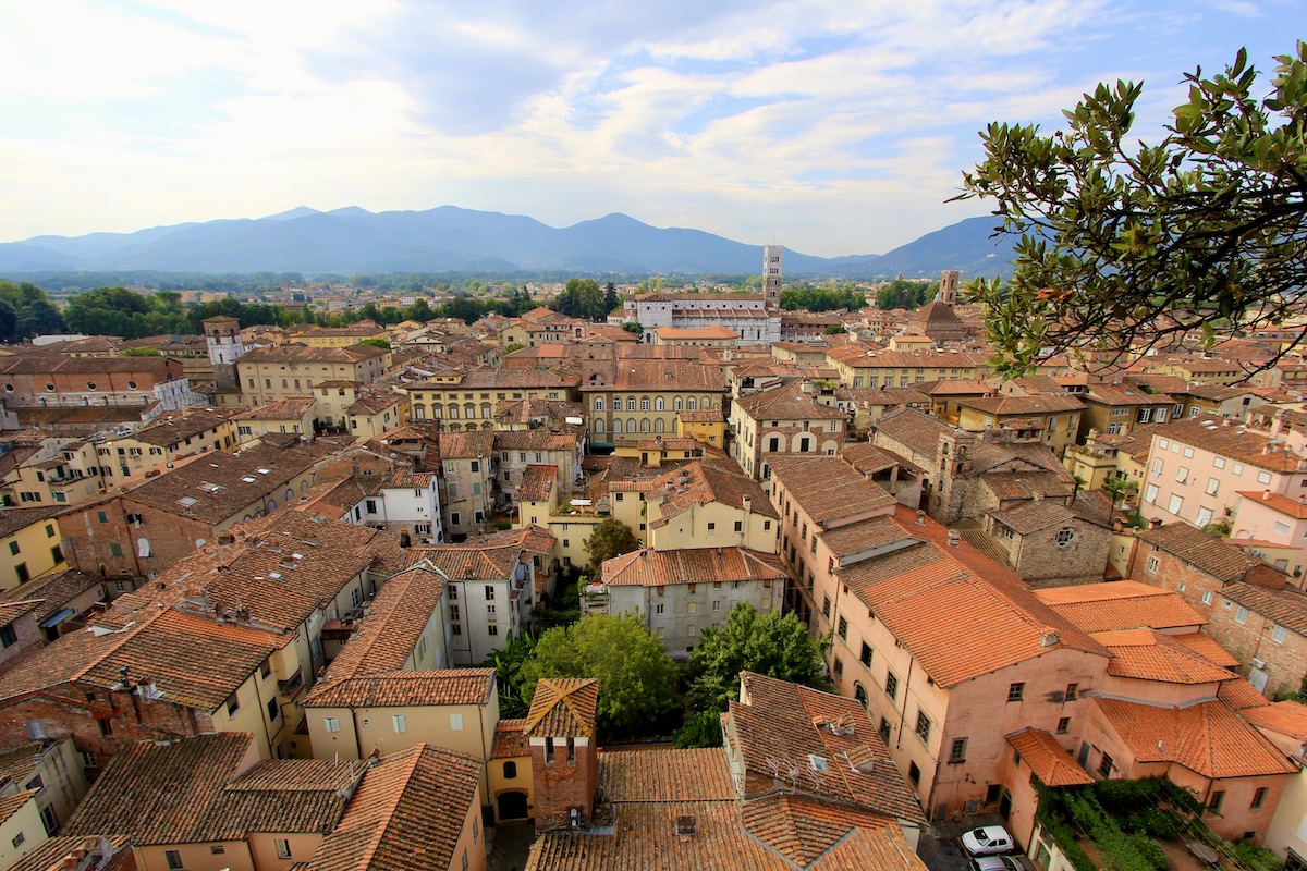 Lucca is een van de mooiste stadjes in Toscane die je tijdens deze rondreis gaat zien