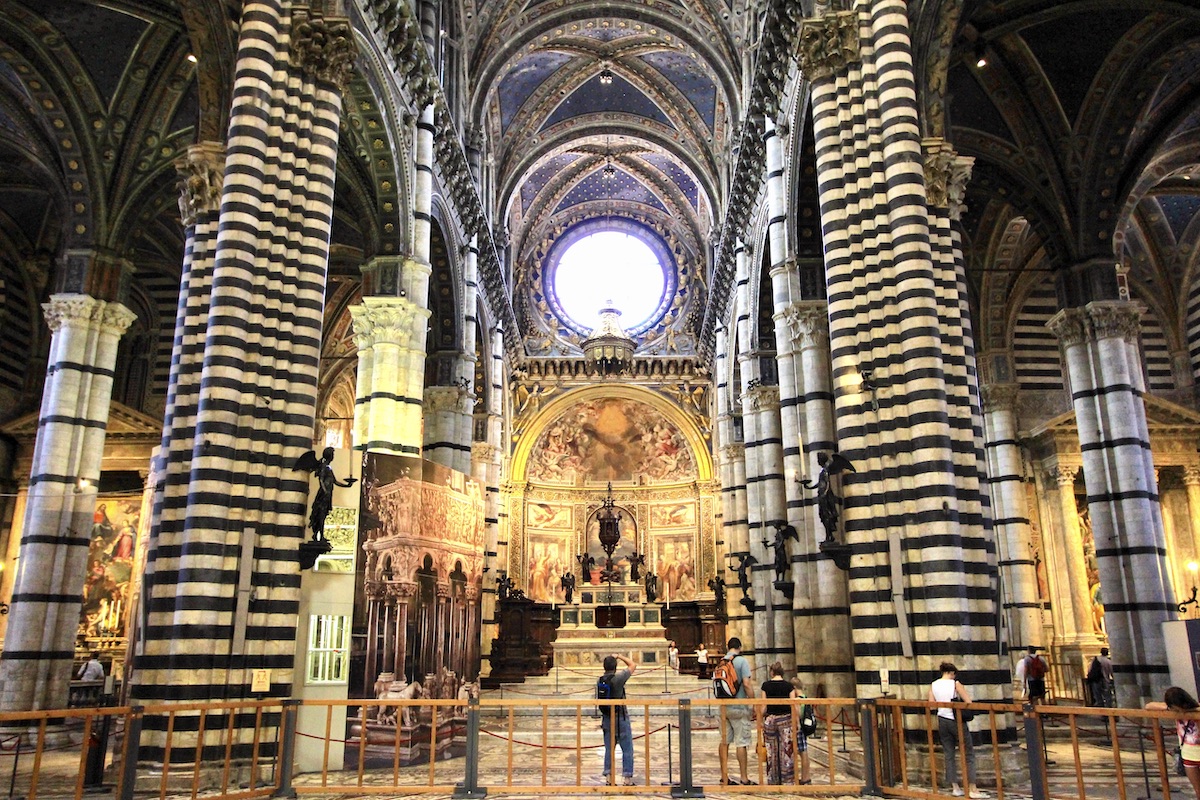 Siena verdient een bezoek tijdens jouw rondreis door Toscane en mag je niet missen op jouw route Toscane