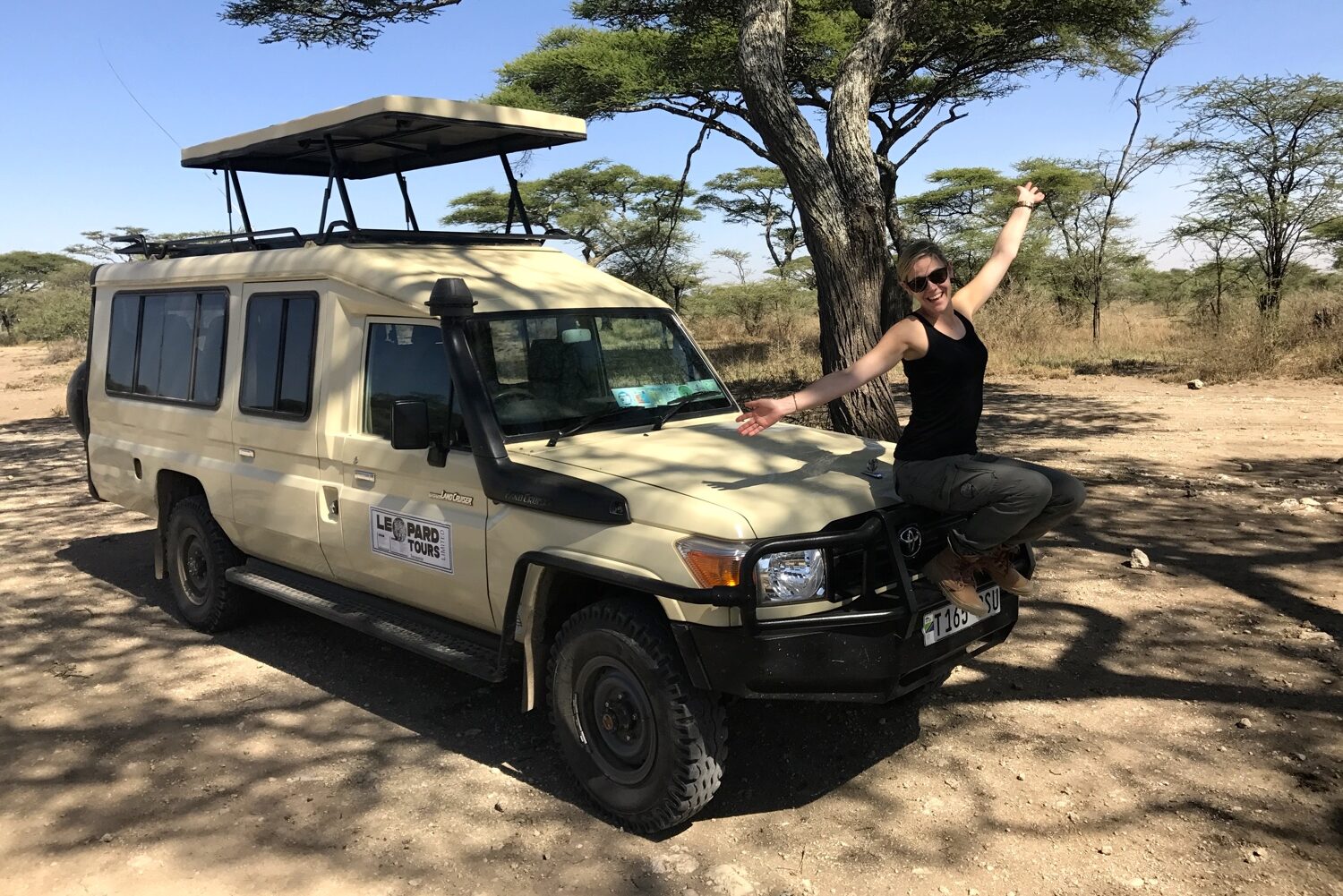 Daphne op safari Leopard Tours Tanzania