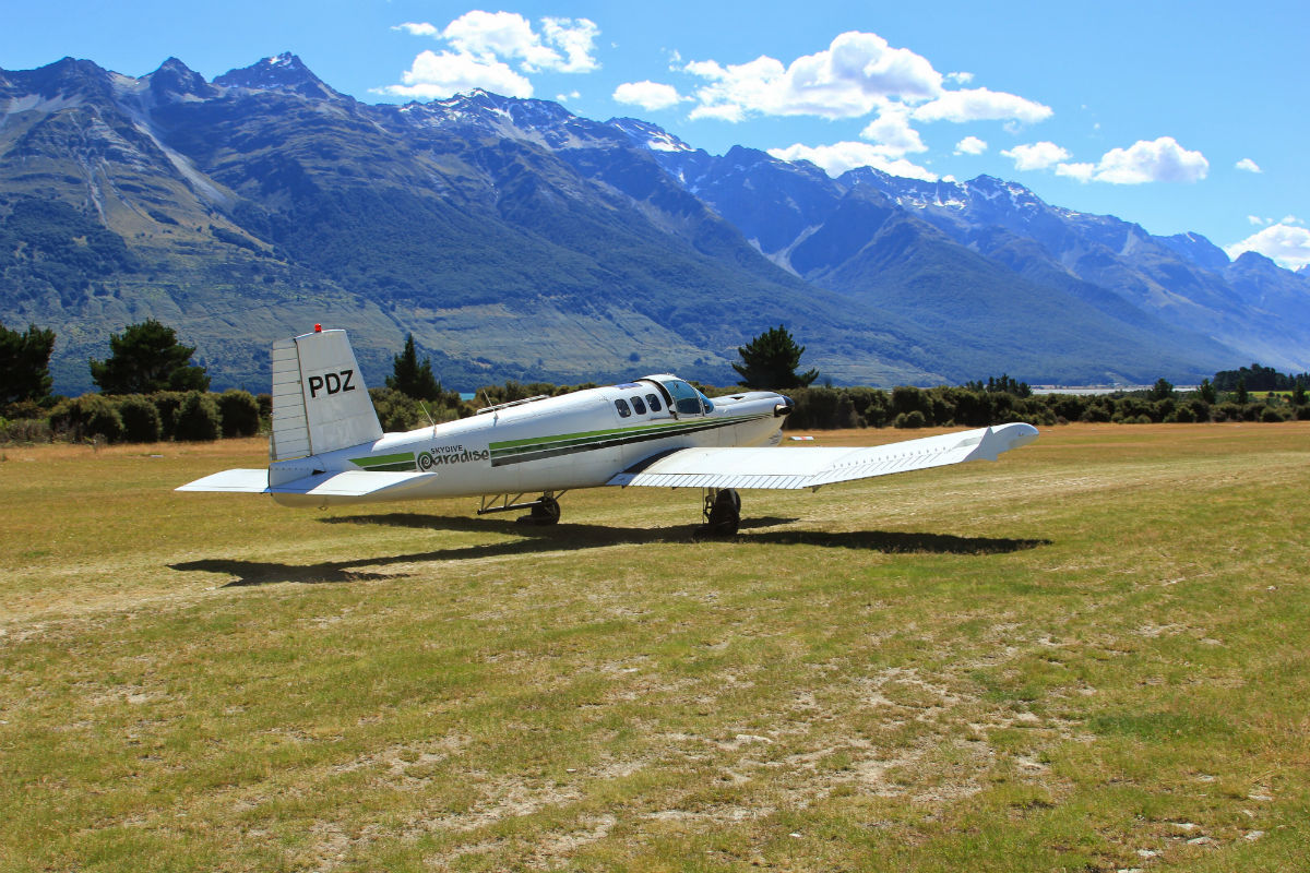 Het vliegtuigje waaruit ik mijn skydive maakte in Nieuw Zeeland nabij Glenorcy