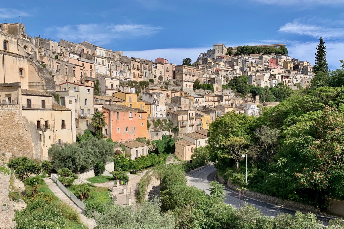 Rugusa is een van de mooiste dorpjes op Sicilië