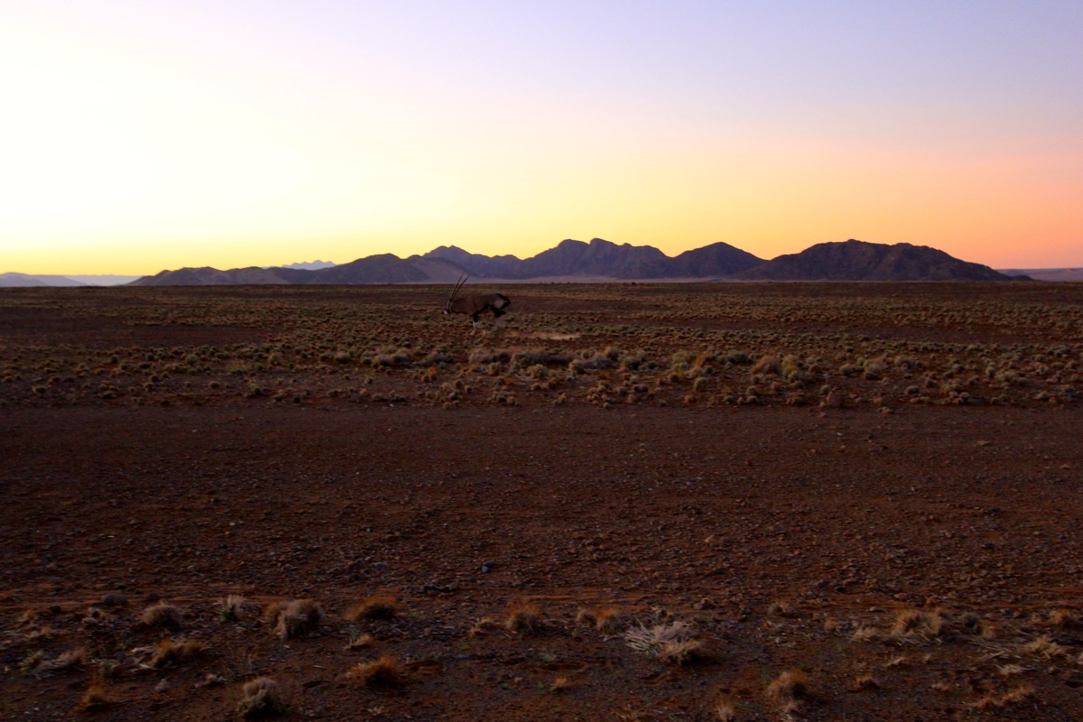 Kamperen in Namibië is geen straf met dit soort zonsondergangen