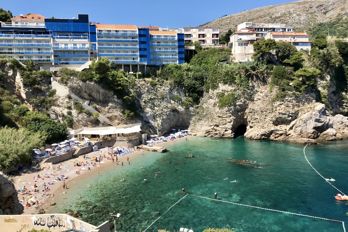 Ga naar het strand in Dubrovnik
