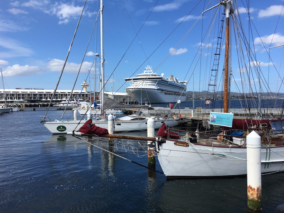 Wat te doen in Hobart? Bezoek de haven in Hobart. Een van de bezienswaardigheden in Hobart Tasmanie