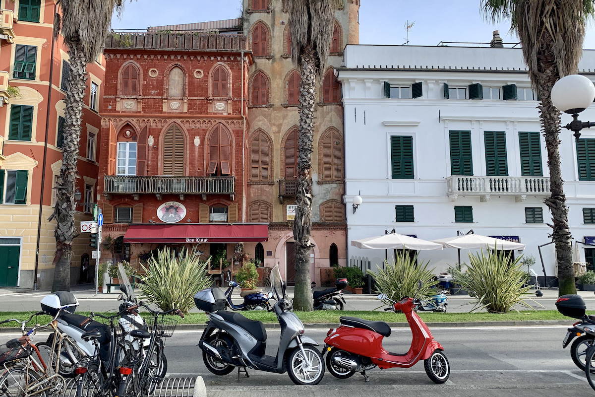 Italiaanse Bloemenrivièra: Sestri Levente is zeker een van de mooiste stadjes langs de Riviera di Levante