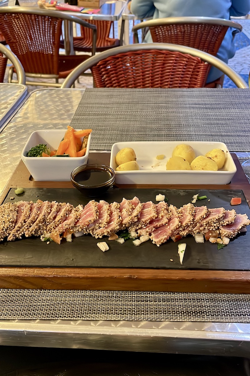Leuke tips voor wat te doen in Lagos in de Algarve? Ga lekker uit eten!